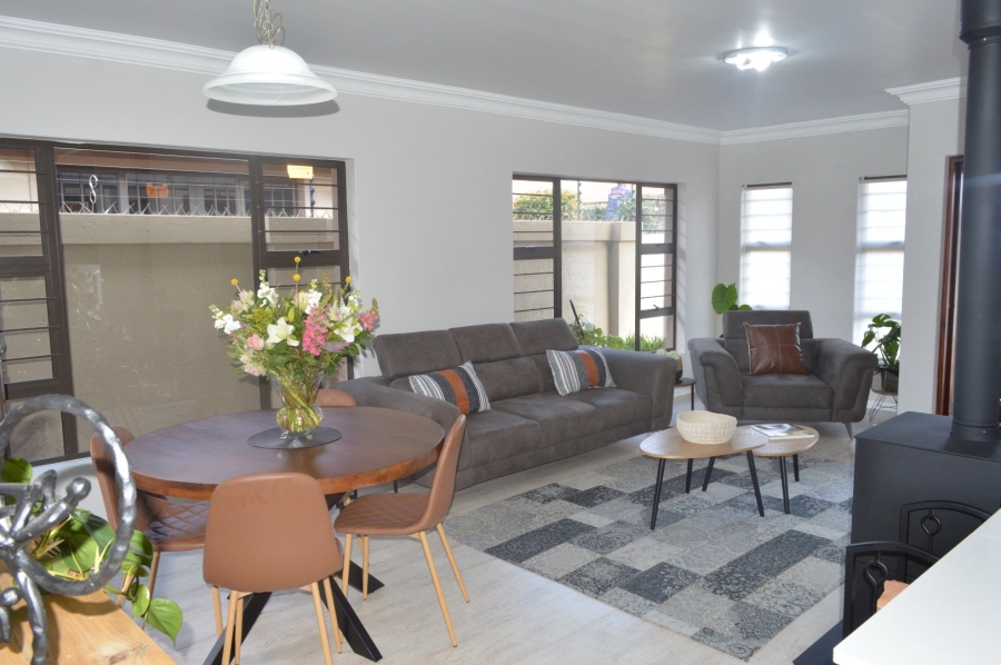2 Bedroom Property for Sale in Flamwood North West